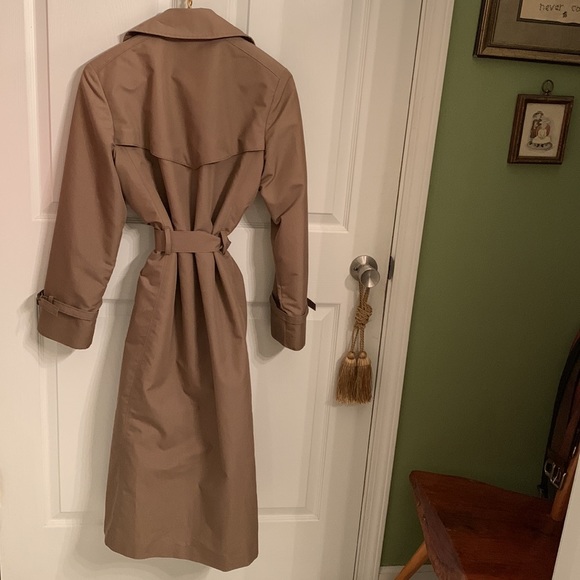 Vintage trench coat - Picture 3 of 9
